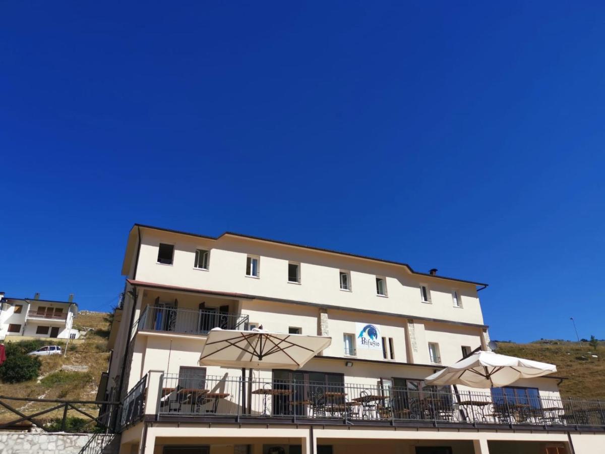 Rifugio Pintura Hotel Pintura di Bolognola Esterno foto